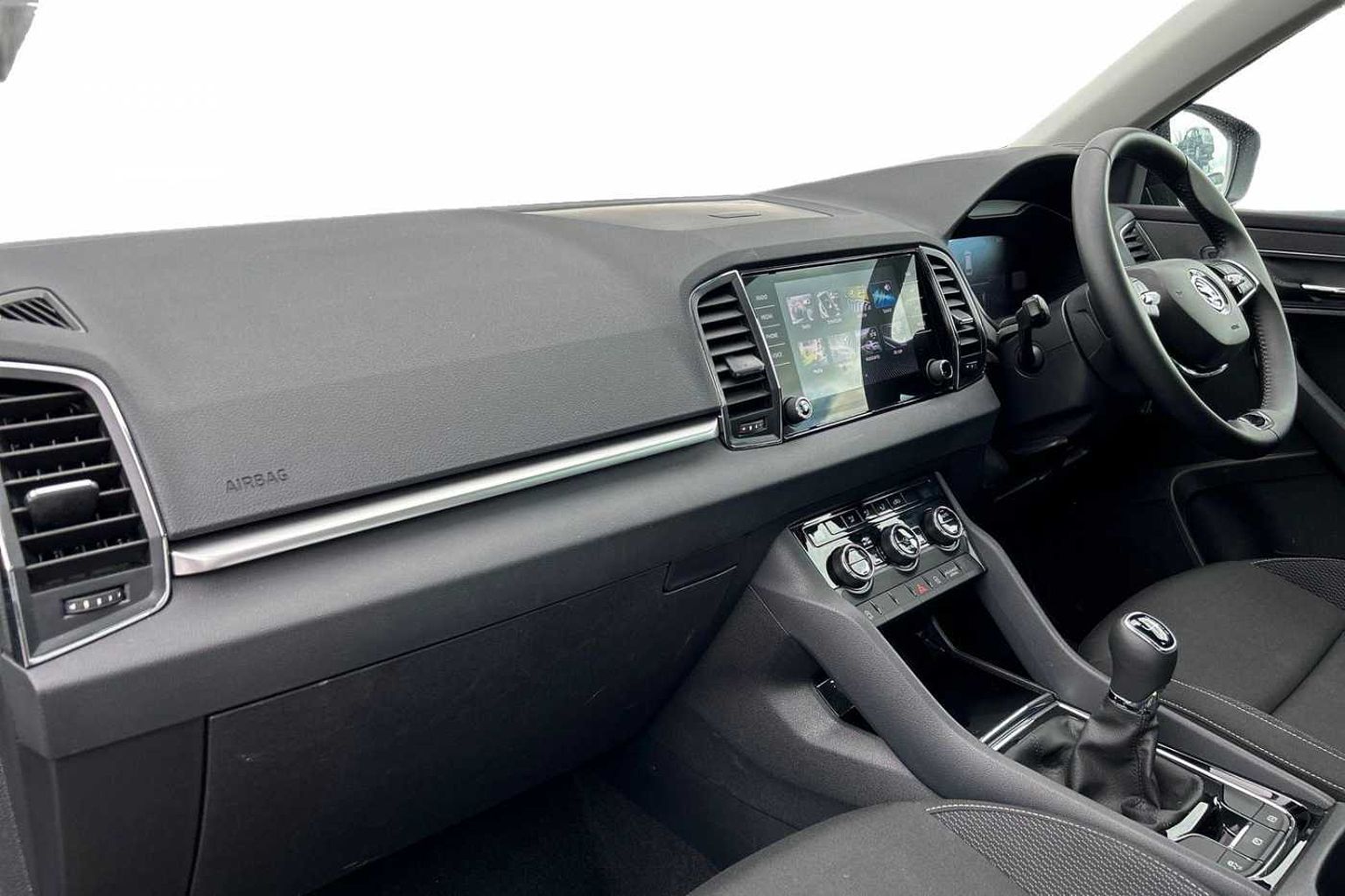 SKODA Karoq SUV 1.0 TSI (110ps) SE Drive